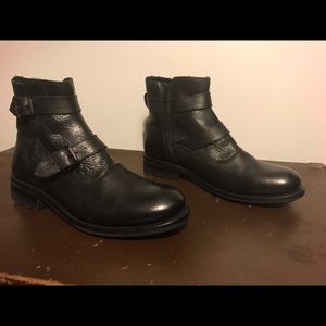 Nwot Frye Monk strap boot